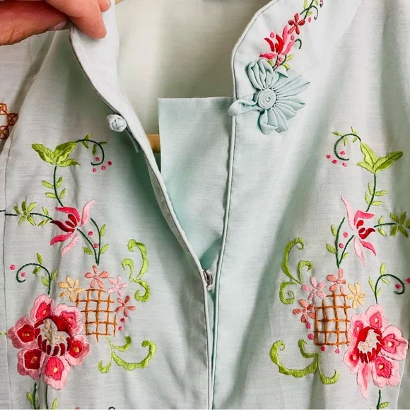 Vintage Chinese Traditional Embroidered House Robe Aqua Blue size M (40) - Picture 5 of 9